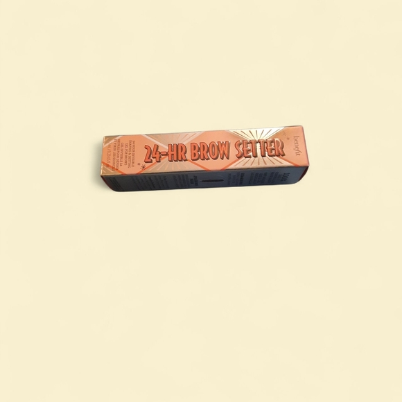 Benefit Brow Gel in Sleek Silver Tube - Picture 2 of 6